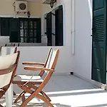 Memento 3* Perissa (Santorini)