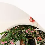 Hotel Memento Perissa (Santorini)