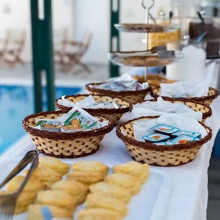 Memento Perissa (Santorini)