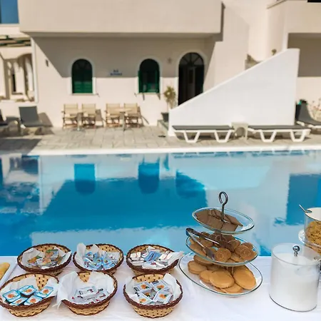Hotel Memento Perissa (Santorini)