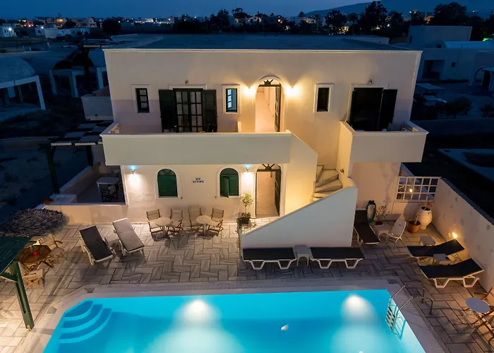 Memento Perissa (Santorini)