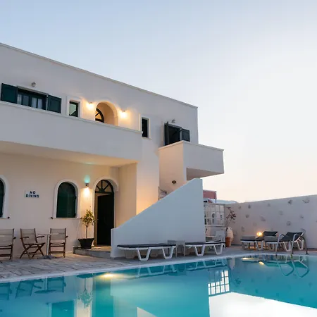 Hotel Memento Perissa (Santorini)