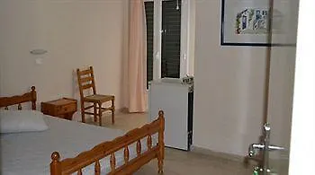 纪念佩里萨酒店