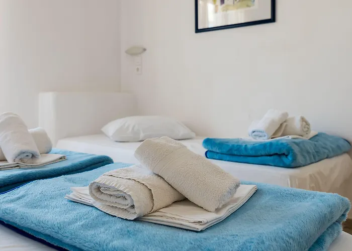 Hotel Memento Perissa (Santorini)